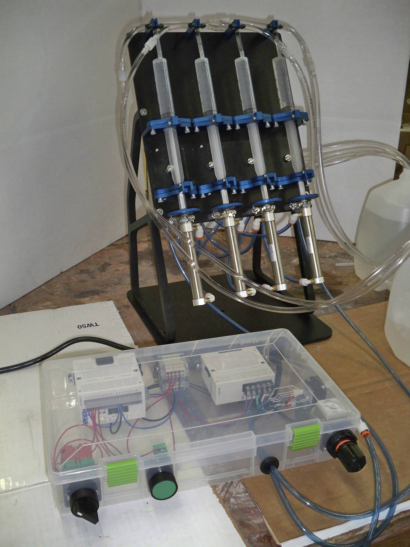 4-Channel Syringe Dispenser